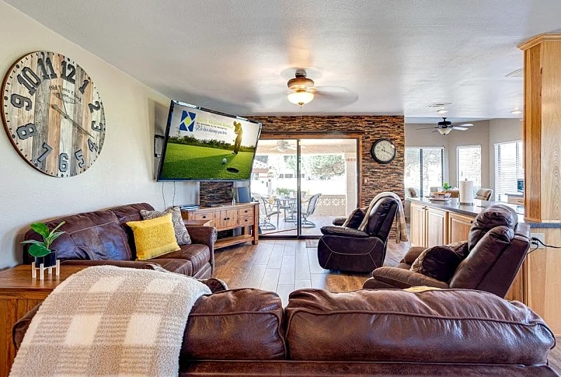 55+ Fountain of the Sun Single Story Townhome. Golf Views! in Mesa, Arizona, United States — photo 3
