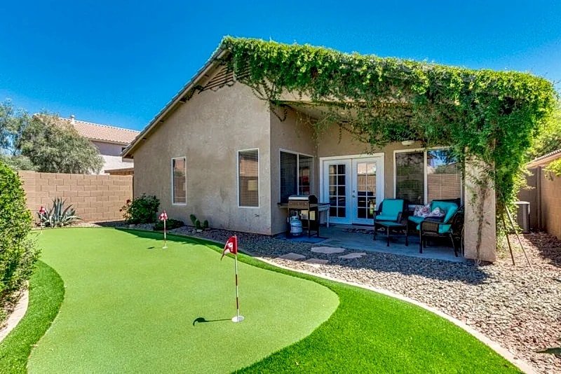 Super Home with Incredible Community Pool!