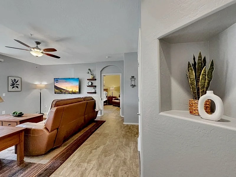 Stunning Waterview Condo in the heart of Chandler, Az! Sleeps 4! 30 Night Min. in Chandler, Arizona, United States — photo 4