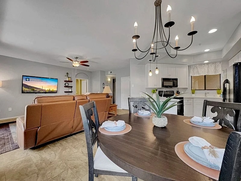 Stunning Waterview Condo in the heart of Chandler, Az! Sleeps 4! 30 Night Min. in Chandler, Arizona, United States — photo 2