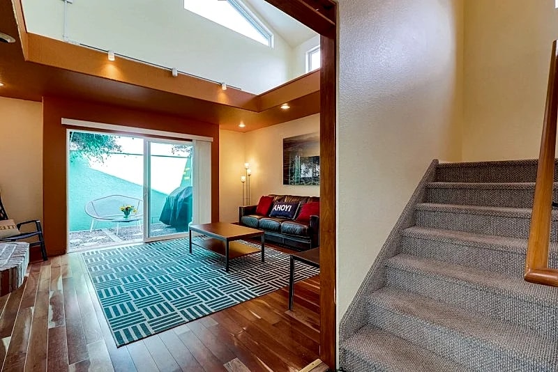 Discounted Rates - Ocean Beach Holiday getaway - enjoy the laid back beach townhouse in San Diego, California, United States — photo 5