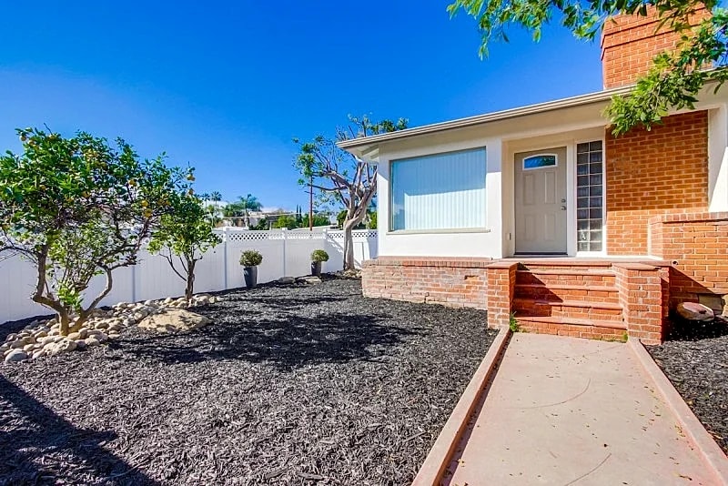 Beachcomber 2: perfect beach getaway - walking distance to Tourmaline Beach in San Diego, California, United States — photo 3