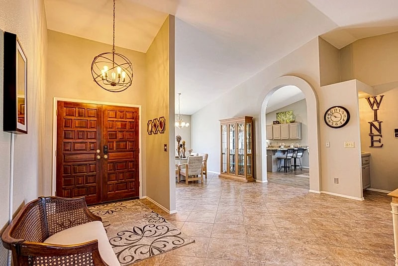 Golf Course Home. Sun Lakes. Amenities Galore. in Chandler, Arizona, United States — photo 5
