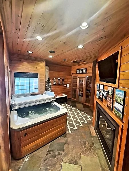 Unwind in Flagstaff's Finest Vacation Home! Don't Wait! in Flagstaff, Arizona, United States — photo 4