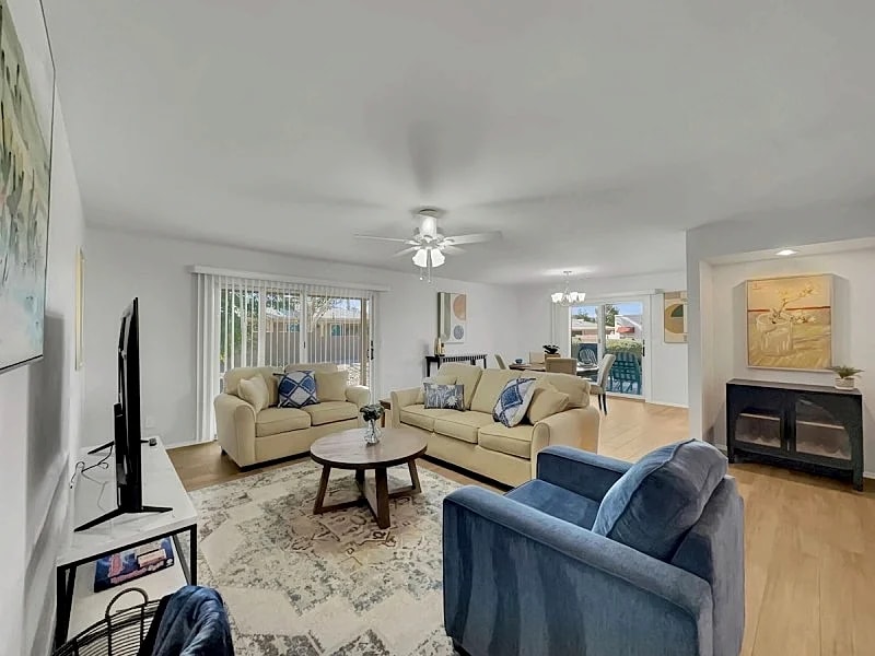 55+ Sun Lakes Special. Newly Remodeled. Amenities Galore!