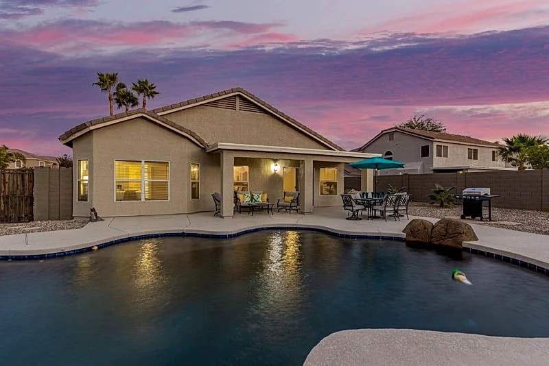 San Tan Super Sparkling Pool/Slide Home! 30 Night Min.