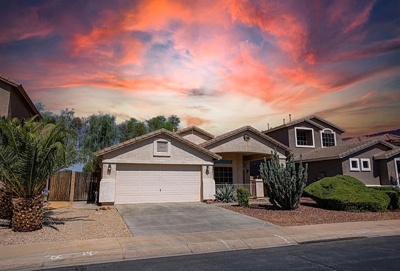 Golf Community w/Private Pool! Super Clean. in Maricopa, Arizona, United States — photo 2