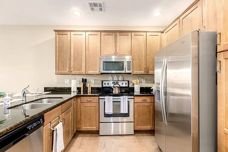 Luxury Condo in Ocotillo! Dining, Resort Pool, Spa, Gym and More! Walk to Everything! in Chandler, Arizona, United States — photo 5