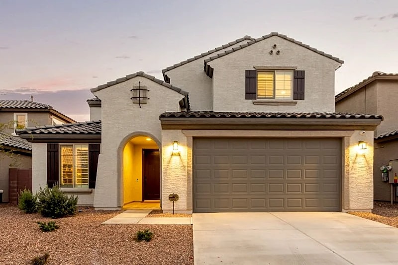 Surprise Mountain Views and Private Heated Resort Pool/Spa Home! in Surprise, Arizona, United States — photo 4