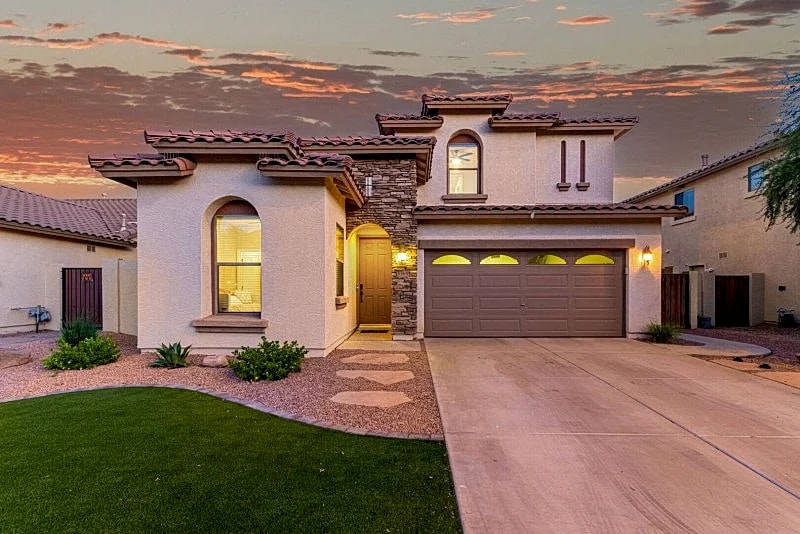 Lafayette Gilbert in Gilbert, Arizona, United States — photo 4
