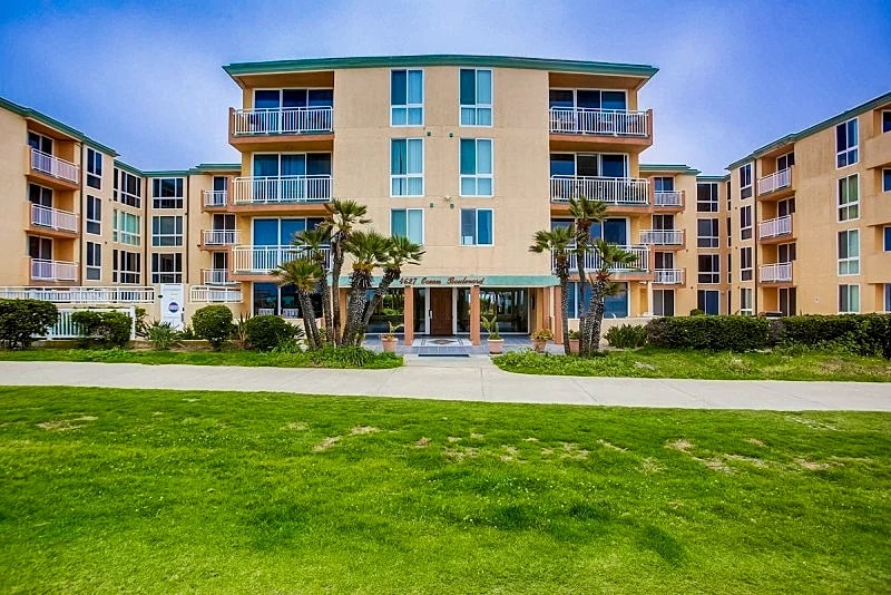 Special Discounted Rate - Len and Marys Beach Front 2 Bedroom Condo in San Diego, California, United States — photo 4