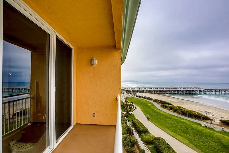 Special Discounted Rate - Len and Marys Beach Front 2 Bedroom Condo in San Diego, California, United States — photo 2