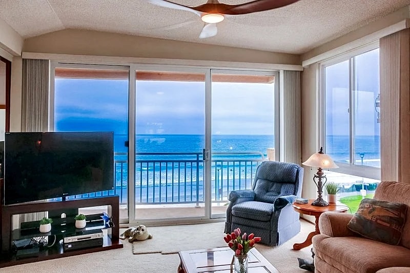 Special Discounted Rate - Len and Marys Beach Front 2 Bedroom Condo in San Diego, California, United States — photo 3