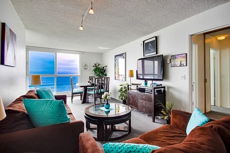Beach View Condo in the heart of Pacific Beach! in San Diego, California, United States — photo 2