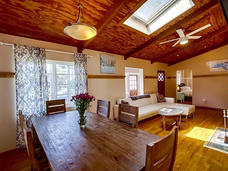 VIEW OB BEACH HOUSE DETAILS | SAN DIEGO VACATION RENTAL in San Diego, California, United States — photo 2