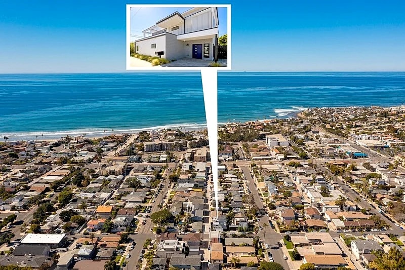 Ocean Views: Large Rooftop Deck | 2 Blocks to Beach | Walk to beach | Jacuzzi in San Diego, California, United States — photo 2