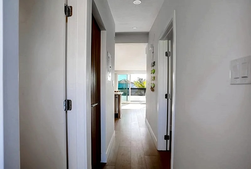 Surf Spot 1: Beautiful 1 bedroom apartments walking distance to Windansea Beach in San Diego, California, United States — photo 2