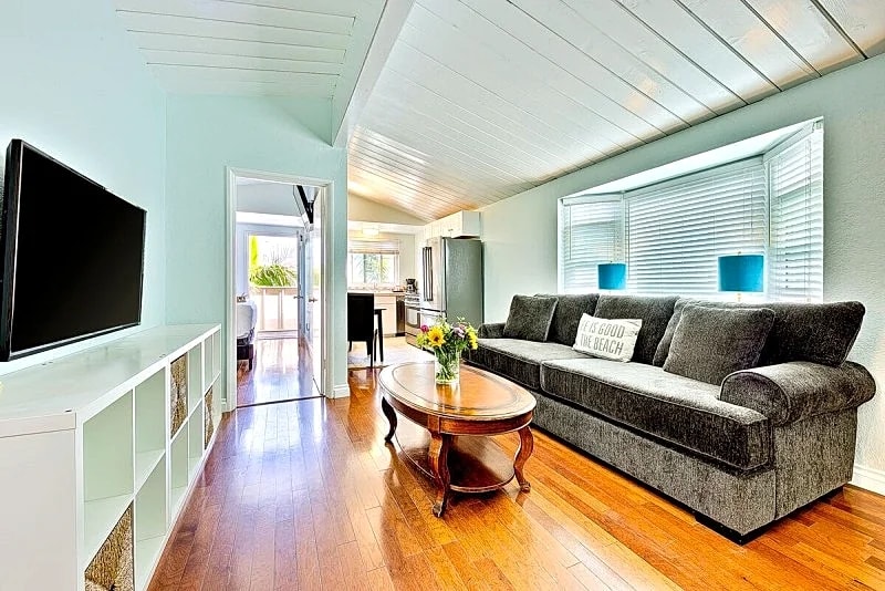 OB Pier #3 - Dog-friendly beach condo surrounded by restaurants in San Diego, California, United States — photo 2