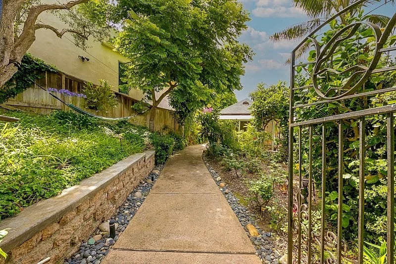 Coastal View is a 2 bedroom home in the Village area of La Jolla with ocean views in San Diego, California, United States — photo 3