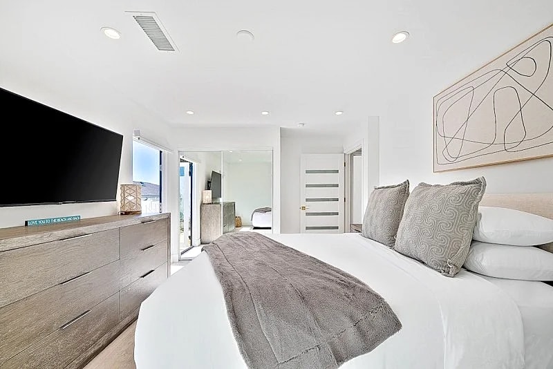 Fall Specials-New Luxury Oceanfront Home: 5 BD, 5 BA, home with endless views of the ocean in San Diego, California, United States — photo 3