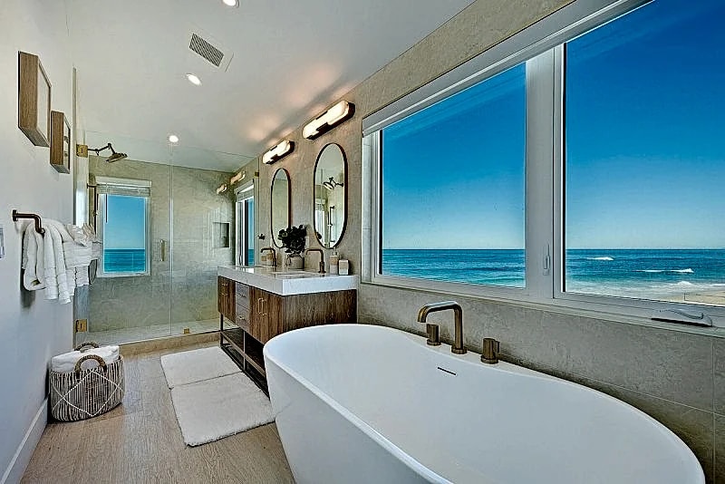 Fall Specials-New Luxury Oceanfront Home: 5 BD, 5 BA, home with endless views of the ocean in San Diego, California, United States — photo 5