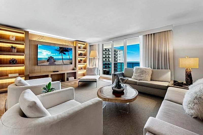 Oceanview Private Condo at 1 Hotel & Homes -1222