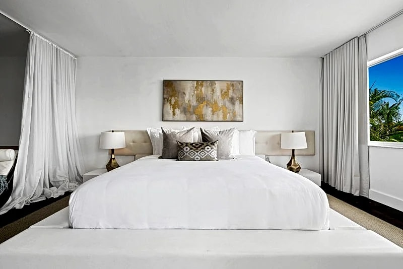 1372 VENETIAN STAR in Miami Beach, Florida, United States — photo 5