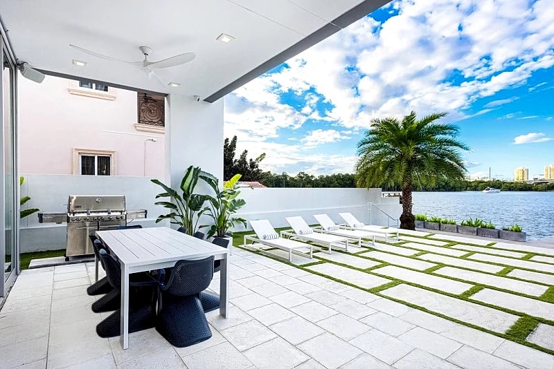 Sunny Isles Beach, FL 33160, USA in Sunny Isles Beach, Florida, United States — photo 5