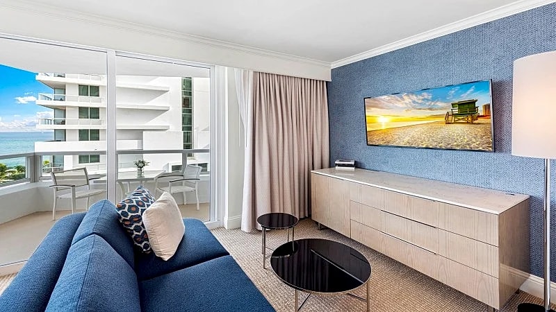 FONTAINEBLEAU 903 in Miami Beach, Florida, United States — photo 2