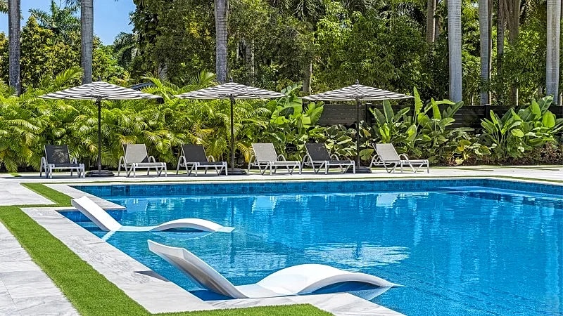 VILLA 280