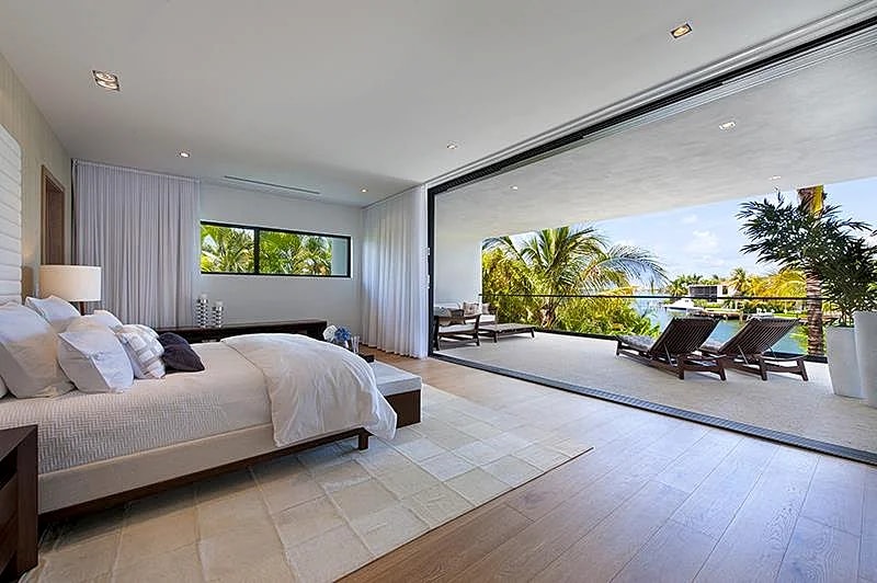 VILLA SAN REMO in Miami Beach, Florida, United States — photo 3