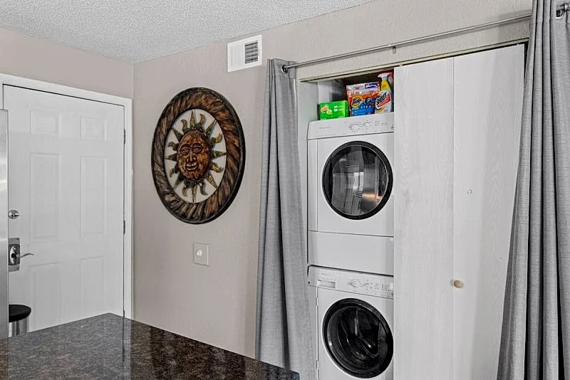 Southwood Shores 103-3D - Gorgeous Waterfront Condo! in Lake Ozark, Missouri, United States — photo 5