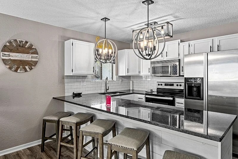 Southwood Shores 103-3D - Gorgeous Waterfront Condo! in Lake Ozark, Missouri, United States — photo 4