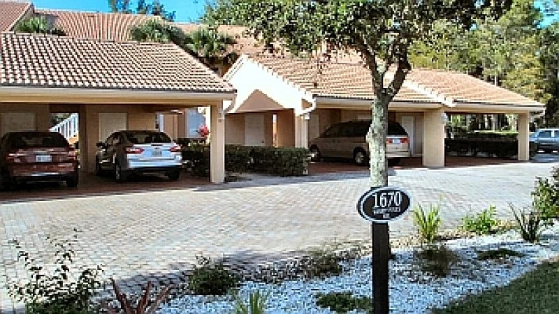 00094 in Naples, Florida, United States — photo 4