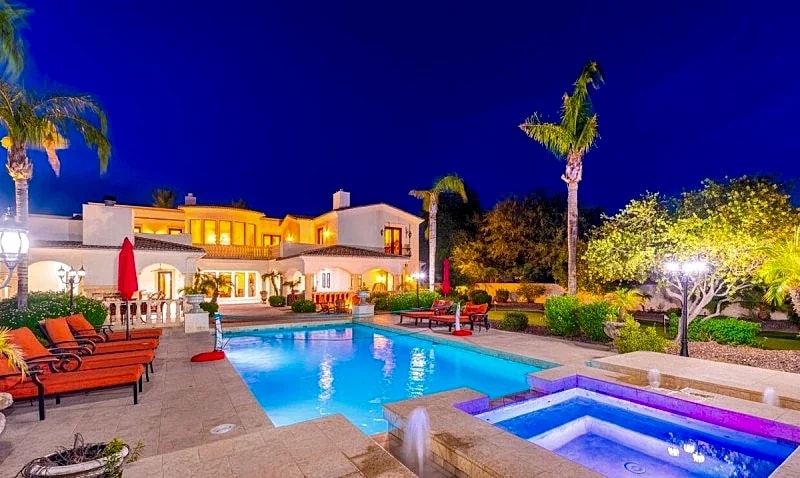 Paradise Castle in AZ+SportCourt+Game Room+Putting Green+Heated Pool & Spa+Has It All in Scottsdale, Arizona, United States — photo 3