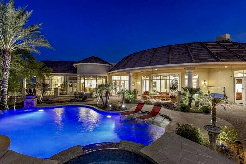 3MILLION$ LUXURY MANOR+SPORTCOURT+THEATER+GYM+GOLF in Phoenix, Arizona, United States — photo 2