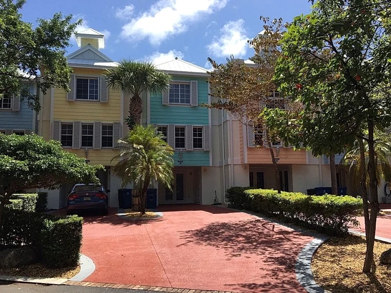 MODERN VILLA - INDOOR PICKLEBALL - KL'S MOST UPSCALE OCEANFRONT RESORT & MARINA! in Key Largo, Florida, United States — photo 2