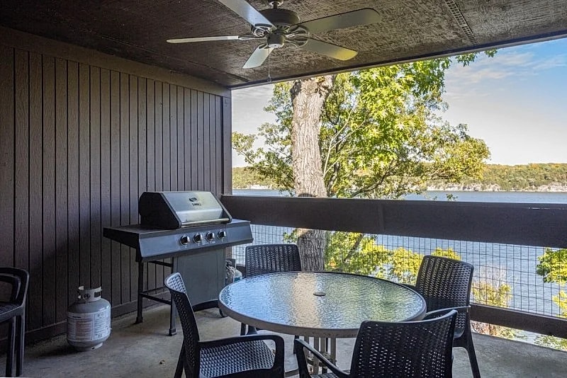 Knolls 0123 a wonderful condo with great amenities in Osage Beach! in Osage Beach, Missouri, United States — photo 4