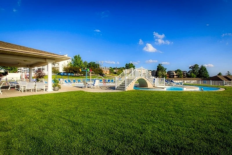 Lands End 216 - Beautiful Waterfront Condo! in Osage Beach, Missouri, United States — photo 3