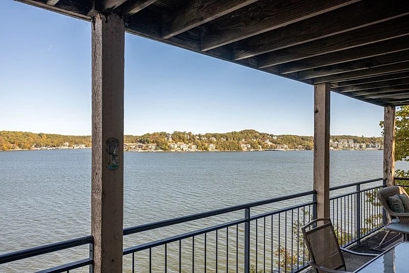 Falls 152-1B, two bedroom condo with panoramic main channel view! in Lake Ozark, Missouri, United States — photo 4