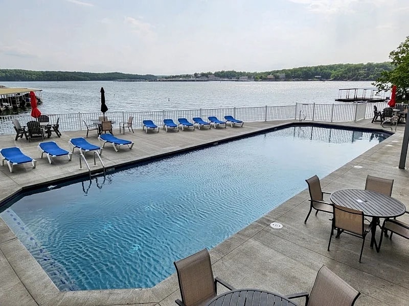 Golden Reef C-103 - Take in the Sunsets! in Osage Beach, Missouri, United States — photo 3