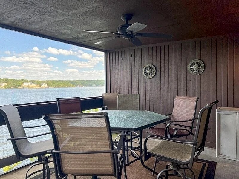 Knolls 0311 - Newly Updated Waterfront Condo! in Osage Beach, Missouri, United States — photo 3