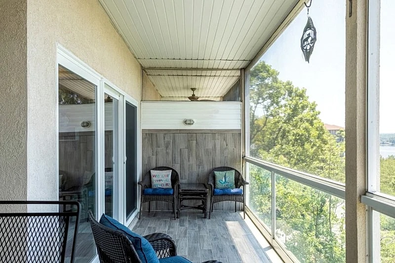 Welcome to Emerald Bay 56-1B, a beautiful condo with a stunning view! in Lake Ozark, Missouri, United States — photo 4