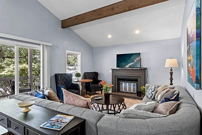 Lakeside Landing - Updated Waterfront Home!