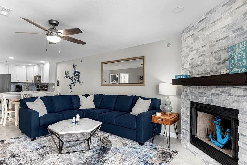 Ledges 832 - Beautifully Decorated, Great Location! in Osage Beach, Missouri, United States — photo 3