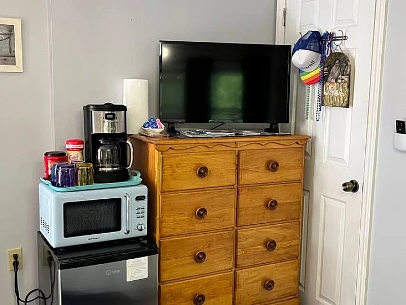 The Shatzy Suite at The Dune Shack in Provincetown, Massachusetts, United States — photo 3