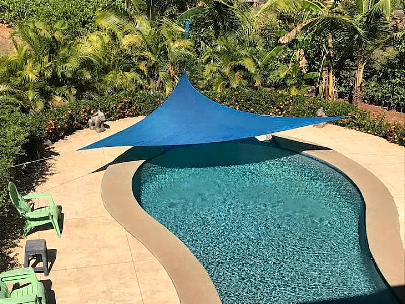 Coco Loco Azul Pool, Bikes 6 min walk to Beach: House in Playa Junquillal