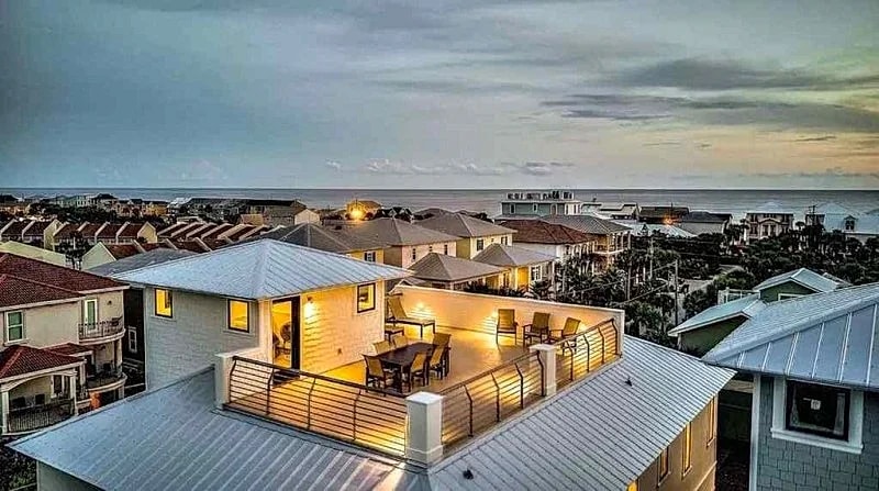 Spectacular Beach House Private Pool & 4th Level Sky Deck in Miramar Beach, Florida, United States — photo 3