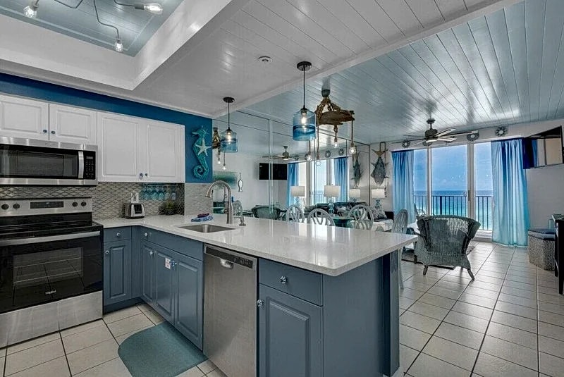 Seaglitz - 2 Bed 2 Bath Oceanfront Condo Sleep 8 - Miramar Beach in Miramar Beach, Florida, United States — photo 3