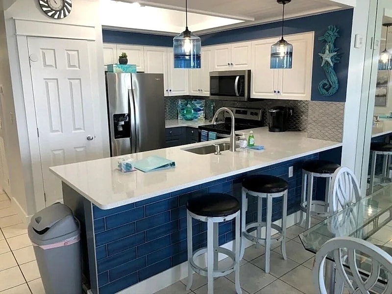 Seaglitz - 2 Bed 2 Bath Oceanfront Condo Sleep 8 - Miramar Beach in Miramar Beach, Florida, United States — photo 4